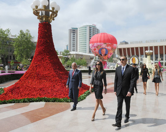 Azerbaijani President and his spouse join flower festival (PHOTOS)