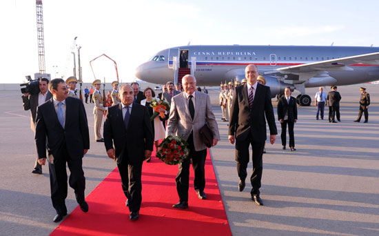 Czech President embarks on official visit to Azerbaijan