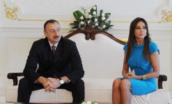 President Ilham Aliyev and First Lady Mehriban Aliyeva receive Azerbaijani Eurovision Song Contest 2011 winners (UPDATE) (PHOTO)