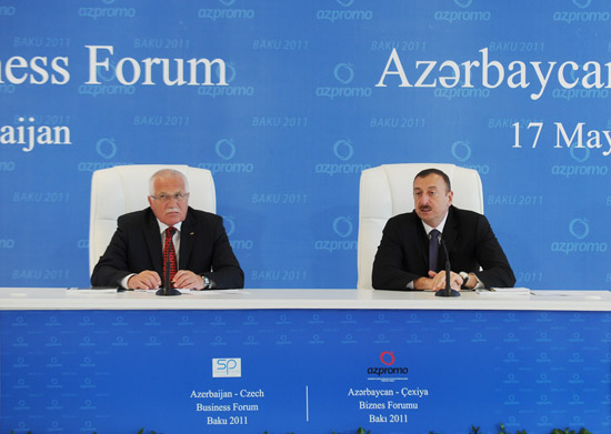 Azerbaijani and Czech presidents hold joint press conference