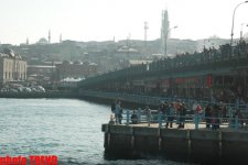 Sehrli İstanbul! Gəmi gəzintisi ilə Fatih Sultan Mehmet körpüsünün altından görünən meqapolis (FOTO)