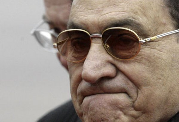 Egypt clears Mubarak's sons, ex-premier in corruption case