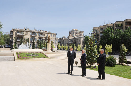 Azərbaycan Prezidenti İlham Əliyev Zivər bəy Əhmədbəyov parkının açılışında iştirak edib (FOTO)