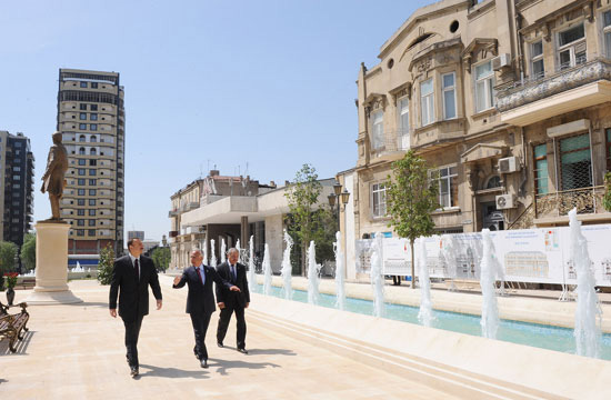 President Ilham Aliyev inaugurates Ziverbey Ahmedbeyov park (PHOTO)