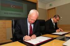 Azerbaijan signs software legalization agreement with Microsoft (PHOTO)