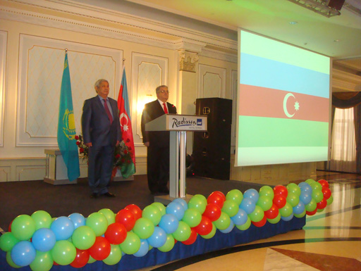 Kazakhstan hosts event on Azerbaijani national holiday (PHOTO)