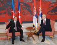 Состоялась встреча президентов Азербайджана и Сербии один на один (ФОТО)
