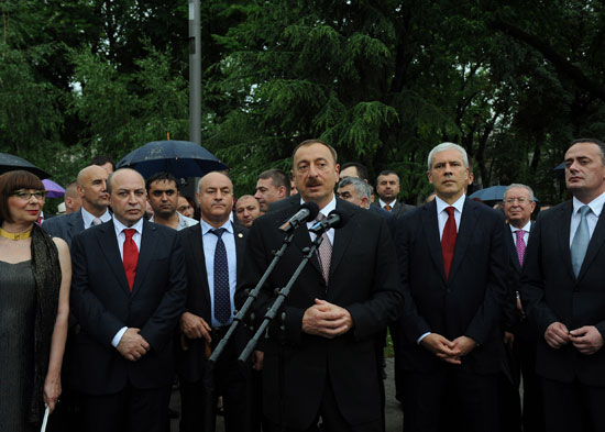 Serbian and Azerbaijani leaders open Tashmajdan Park in Belgrade (PHOTOS)