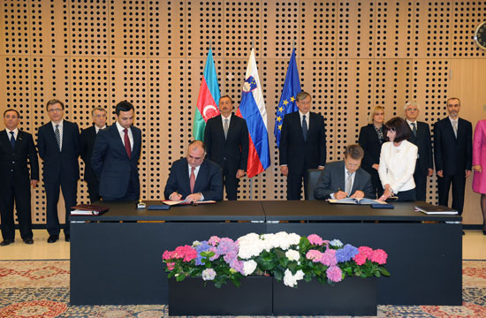 Azərbaycan və Sloveniya arasında rəsmi sənədlər imzalanıb (FOTO)