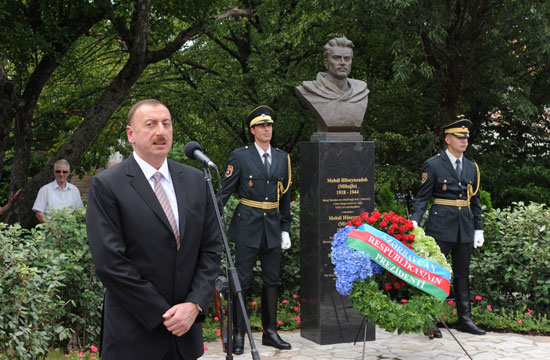 Президент Ильхам Алиев посетил мемориал Героя Советского Союза Мехти Гусейнзаде в словенском городе Ново Горица и принял участие в открытии мемориального музея (ФОТО)