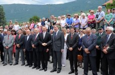 Azərbaycan Prezidenti Sloveniyanın Novo Qoritsa şəhərində Mehdi Hüseynzadənin memorialını ziyarət edib (FOTO)