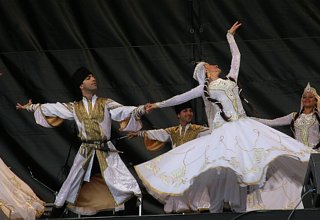 В Баку состоялся вечер национальных танцев и народной музыки