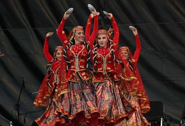 В Масаллы состоялся заключительный концерт III Международного фестиваля фольклора