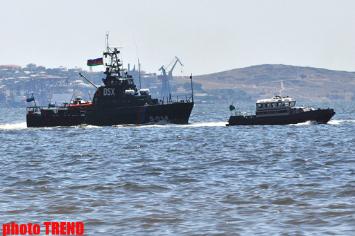 Азербайджан задержал туркменское судно недалеко от пограничного месторождения на Каспии (Версия 2)