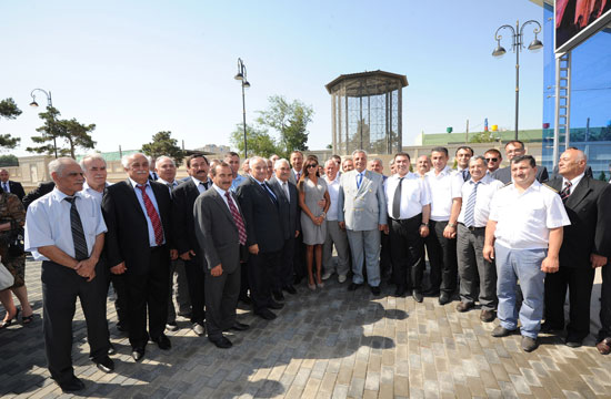Президент Ильхам Алиев и его супруга приняли участие в открытии станции "Дарнагюль" Бакинского метрополитена (версия 2) (ФОТО)