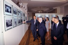 Palestinian President visits Heydar Aliyev Foundation (PHOTO)