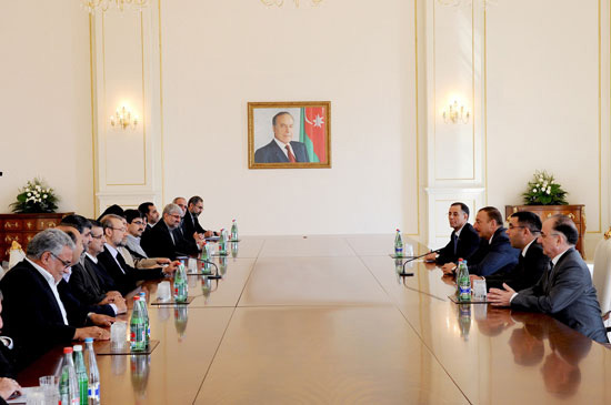 Президент Азербайджана принял делегацию, возглавляемую спикером иранского парламента (ФОТО)