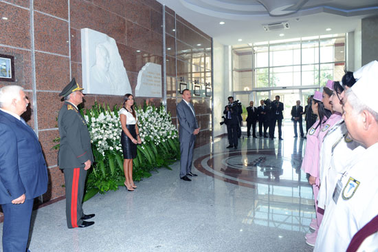 President Ilham Aliyev: Azerbaijan's citizens should be offered qualitative medical service (UPDATE) (PHOTO)
