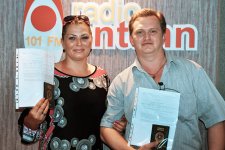 Gənc cütlük Radio Antenn-dən Türkiyəyə səyahət kuponu hədiyyə alıb (FOTO)