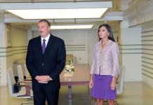 President Ilham Aliyev hands out Dostlug order and Taraggi medal to public figures (PHOTO)