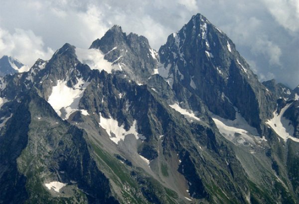 В австрийских Альпах погибли пять альпинистов