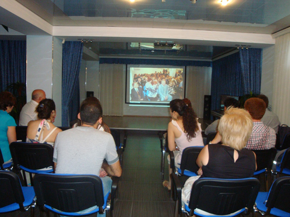 Турецкие студенты совершили в Баку виртуальную экскурсию по залам Русского музея (Фото)