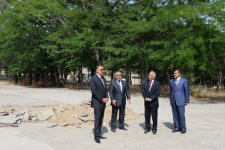 Президент Ильхам Алиев побывал на территории в Наримановском районе Баку, где закладывается парк Деде Горгуд (ФОТО)