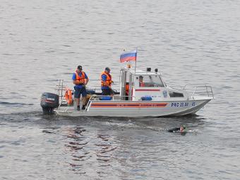 Девять человек, в том числе капитан, погибли при крушении катера в Москве, уточняет СКР