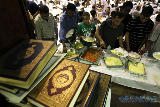 Uzbek Muslims celebrate Ramadan-Hayit