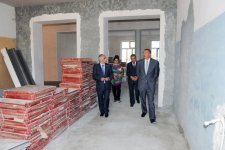 Azerbaijani President inspects repair and reconstruction work at schools in Baku (PHOTO)