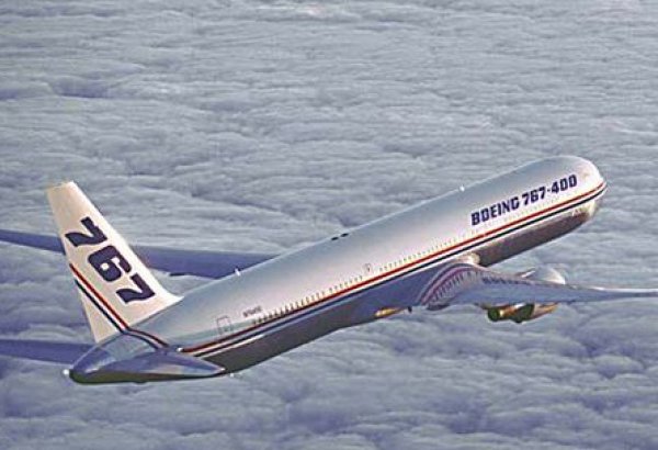 Самолет Boeing 767 с горящим двигателем благополучно приземлился в аэропорту ЮАР