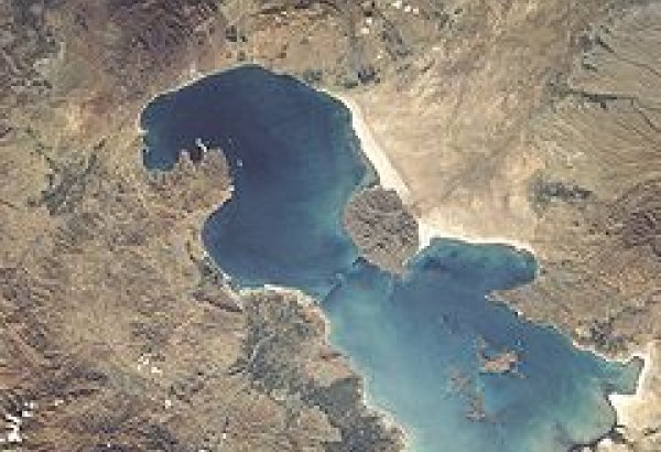 Water surface of Iran's Urmia Lake expands
