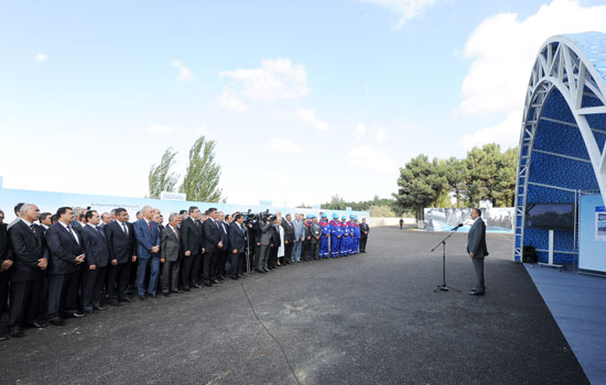 İlham Əliyev Ceyranbatan ultrasüzgəcli sutəmizləyici qurğusunun təməlqoyma mərasimində iştirak edib (FOTO)