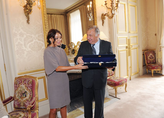 Azərbaycanın birinci xanımı Mehriban Əliyeva Fransa Senatının sədri ilə görüşüb (FOTO)