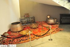 Древний быт азербайджанцев - самовары, посуда, прялка и чесалка (фотосессия)