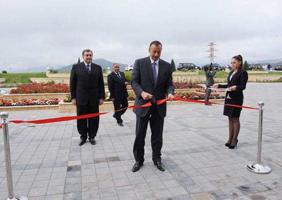 Президент Ильхам Алиев принял участие в открытии Учебного центра Министерства налогов в Шамахе (версия 2) (ФОТО)