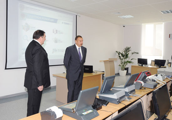 Президент Ильхам Алиев принял участие в открытии Учебного центра Министерства налогов в Шамахе (версия 2) (ФОТО)