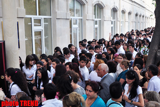 В Азербайджане отмечают День знаний (ФОТО)