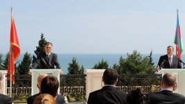 Prezident İlham Əliyev: Siyasi sahədə Azərbaycan ilə Monteneqro arasında heç bir problem yoxdur (FOTO)