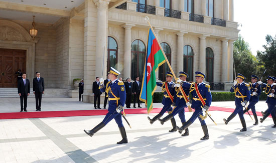 Monteneqro Prezidenti Filip Vuyanoviçin Bakıda rəsmi qarşılanma mərasimi keçirilib (FOTO)