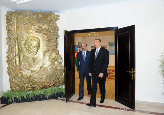Президент Ильхам Алиев  принял участие в открытии в Баку музыкальной школы имени Гара Гараева (ФОТО)