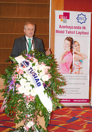 Azerbaijan presents first 3G mobile education project (PHOTO)