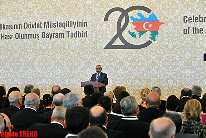 Baku hosts int'l event on 20th anniversary of Azerbaijan's state independence (PHOTO)