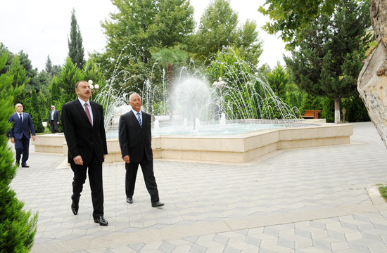 Azerbaijani president arrives in Khachmaz (PHOTO)