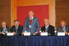 Azerbaijan presents first 3G mobile education project (PHOTO)