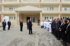 Azərbaycan Prezidenti Xaçmaz Rayon Mərkəzi Xəstəxanası ilə tanış olub (FOTO)