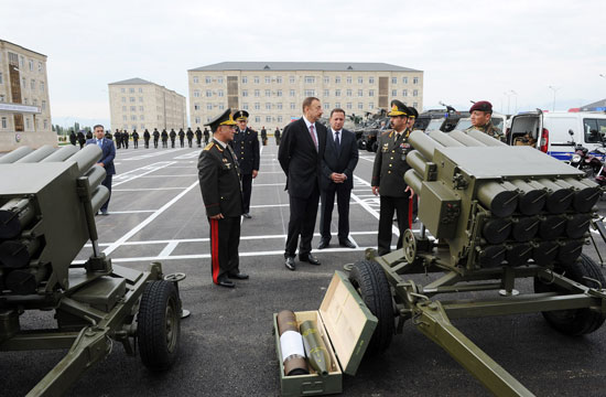 Prezident İlham Əliyev Qubada Daxili Qoşunların "N" saylı hərbi şəhərciyinin açılışında iştirak edib (FOTO)