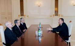 Президент Азербайджана принял лауреатов Нобелевской премии