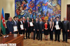 Азербайджанским студентам присуждена Нобелевская стипендия (ФОТО)