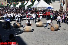 İçərişəhərdə üzüm yığımı festivalı (fotosessiya)